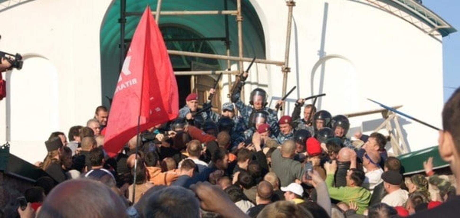 ФСБ, титушки и квази-монахи: эксперт рассказал о 'спецназе' Московского патриархата