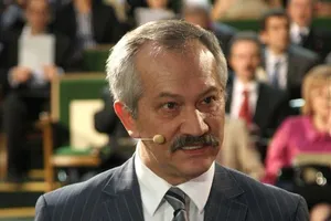 Пинзеник усомнился в хозяйственности украинских чиновников