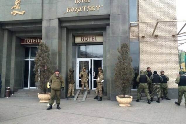 Люди, занявшие 'Козацький' на Майдане, выдвинули требования