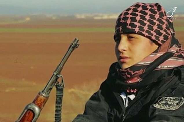 Благословение на смерть: боевик ИГИЛ лично подготовил сына к самоподрыву. Видеофакт