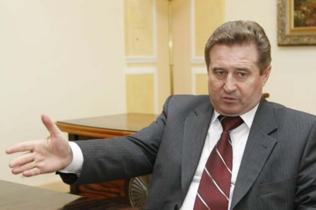 Люди в масках ворвались в дом и избили экс-министра транспорта Украины