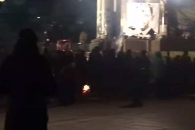 Палатки и огонь: в сети появилось видео ночной акции на Майдане