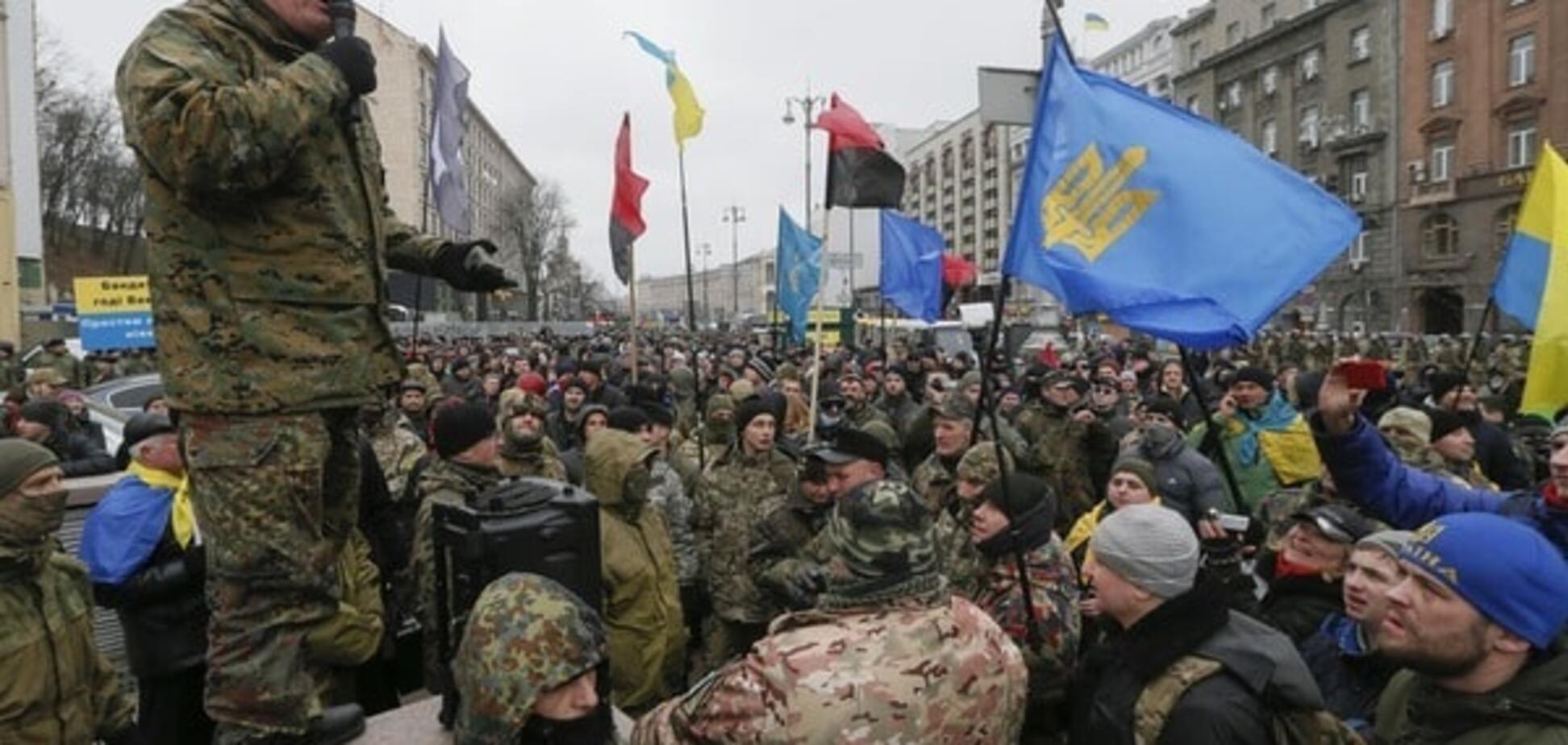 В соцсетях обвинили 'Москву' в беспорядках на Майдане: опубликованы фото