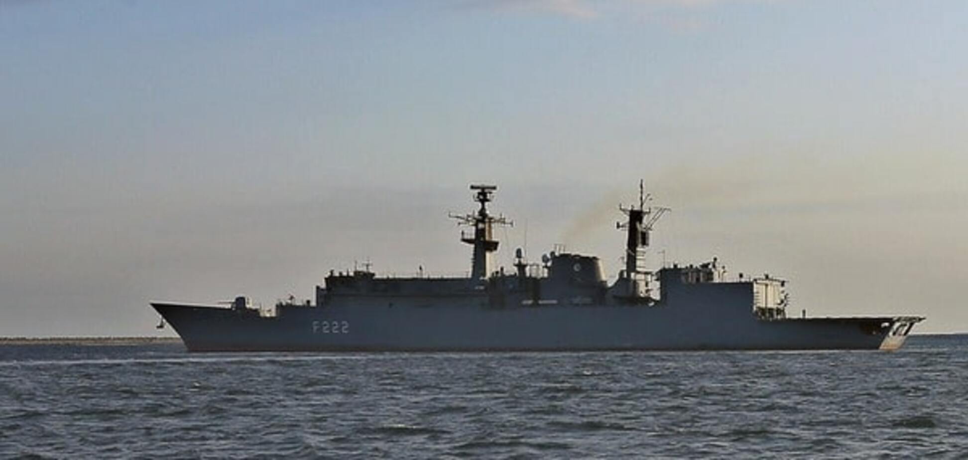 С праздником, Путин: Латвия 23 февраля может 'открыть двери' для кораблей НАТО