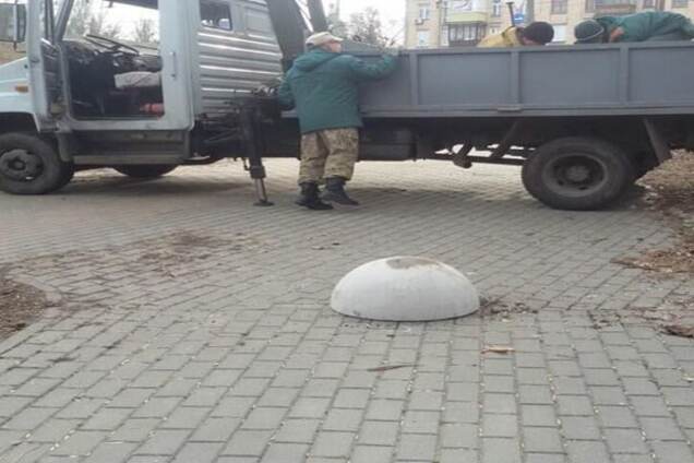 Стоп, автохам: в Киеве перекрыли въезд в Куреневский парк