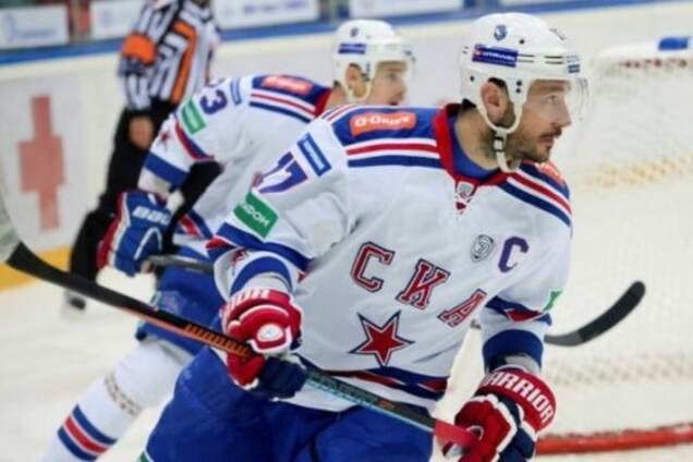 Звезду российского хоккея выставили из состава клуба
