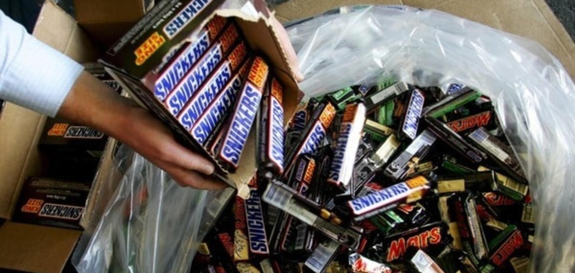 Шоколадки 'Марс' і 'Снікерс' приберуть із продажу в 55 країнах