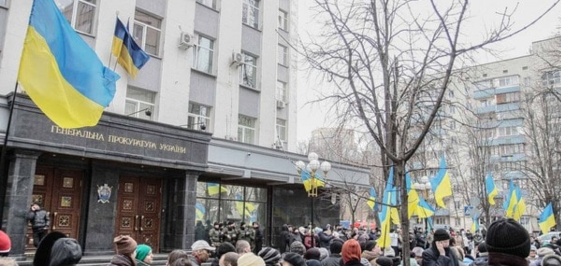 Присяжнюк – кум Януковича: от ГПУ потребовали возобновить уголовные дела по экс-министру