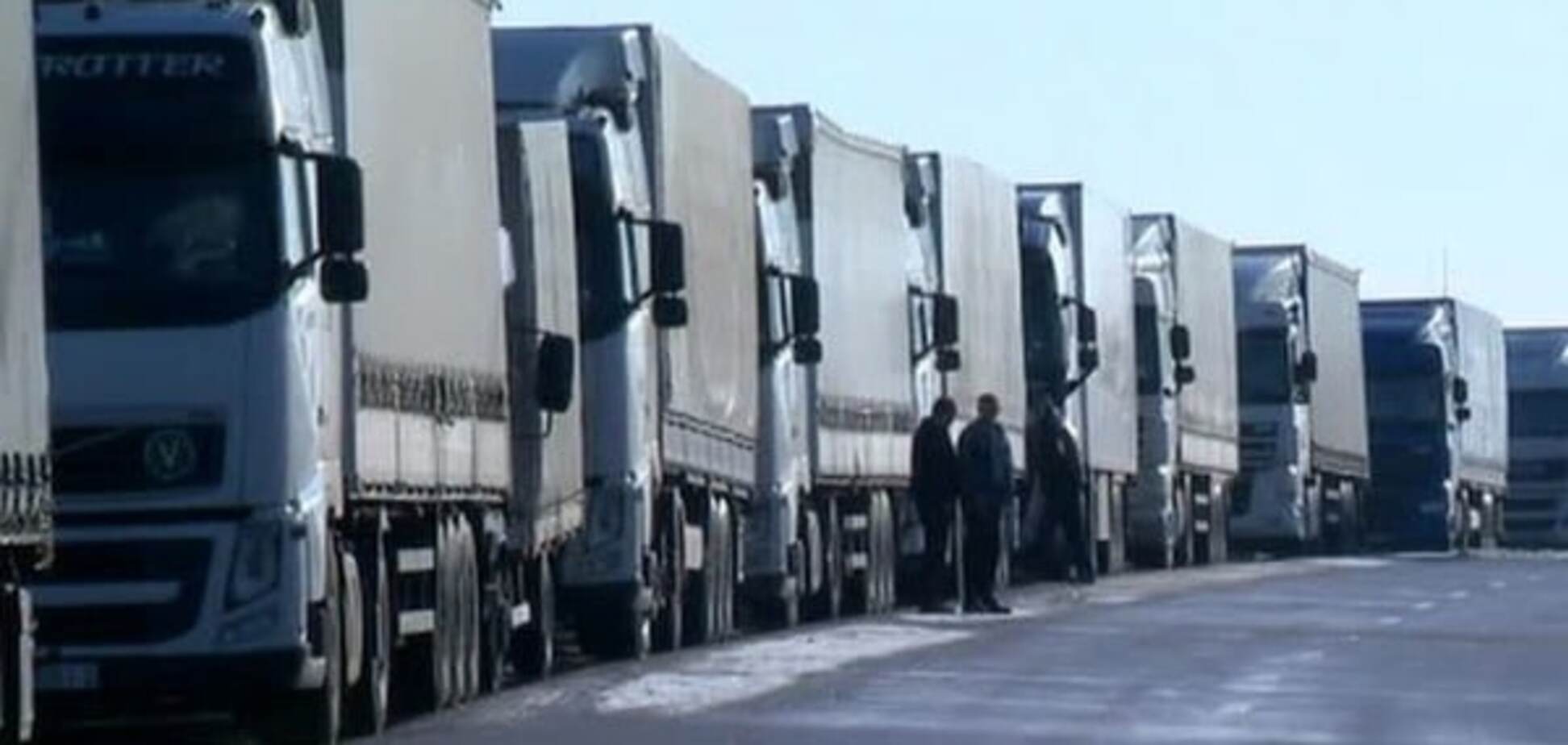 Стало відомо, скільки насправді фур з України заблокувала Росія