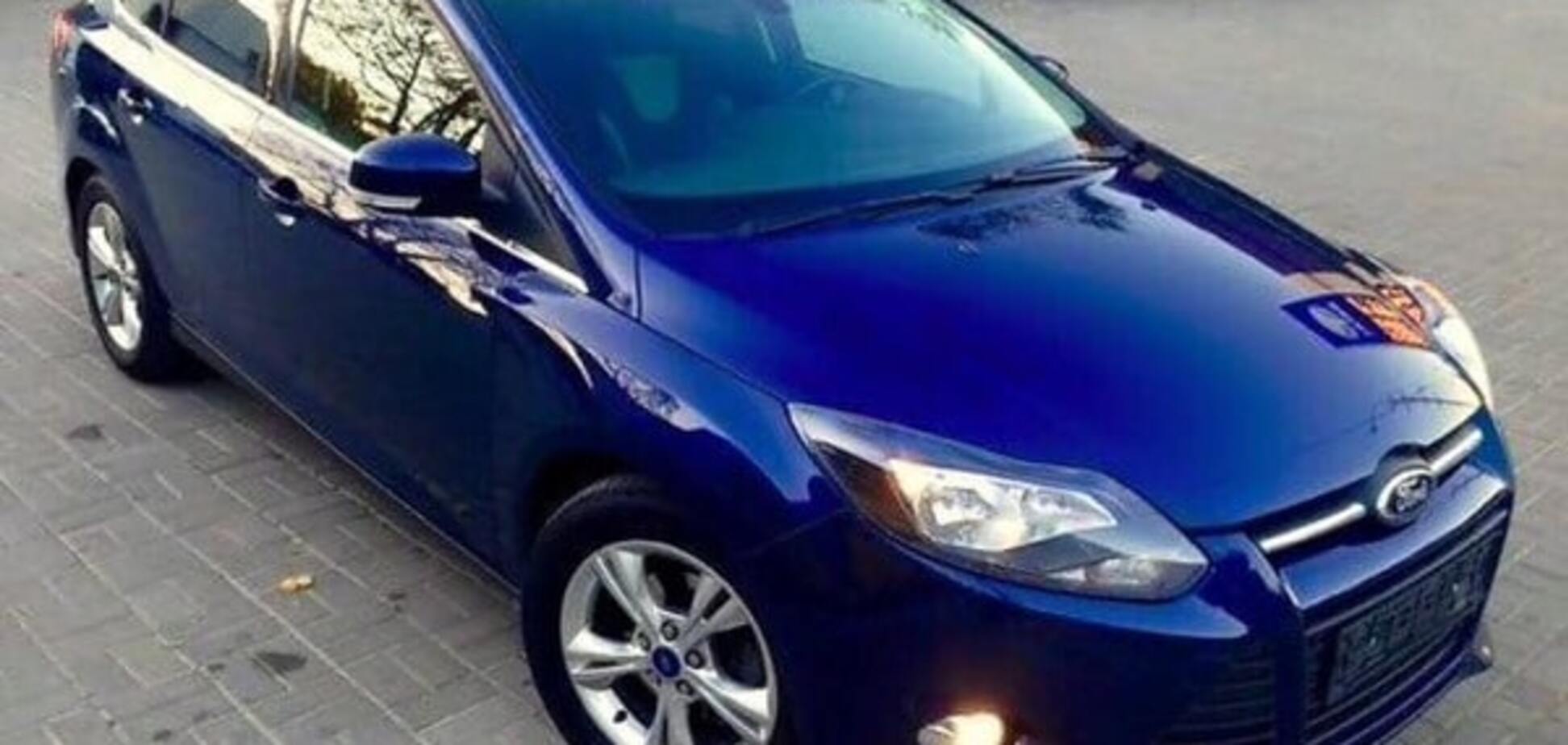 У киянки викрали темно-синій Ford Focus: вона просить допомоги у пошуку