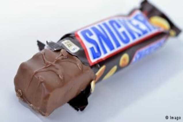 Mars відкликає шоколадні батончики з 55 країн через виявлений у продукції пластик