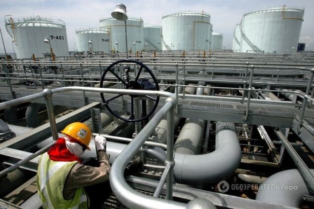 Нефть Brent начала дешеветь на заявлении министра Саудовской Аравии