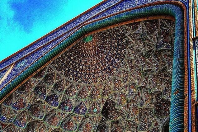 Завораживающая красота: фото древнейших сводов мечетей Ирана