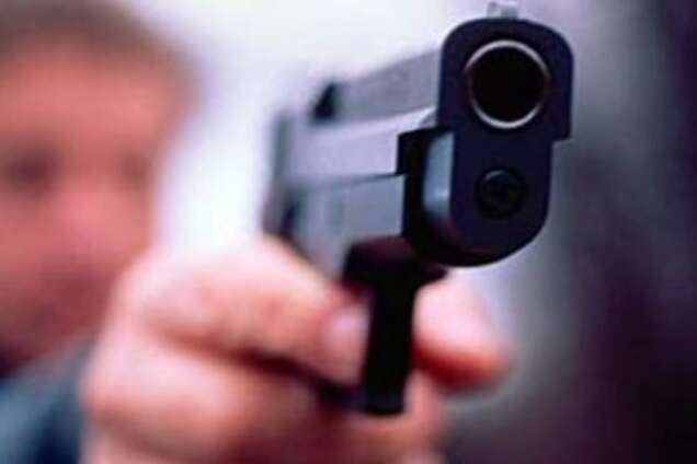 Нападение на автомобиль в Киеве: вооруженные грабители отобрали $25 тысяч