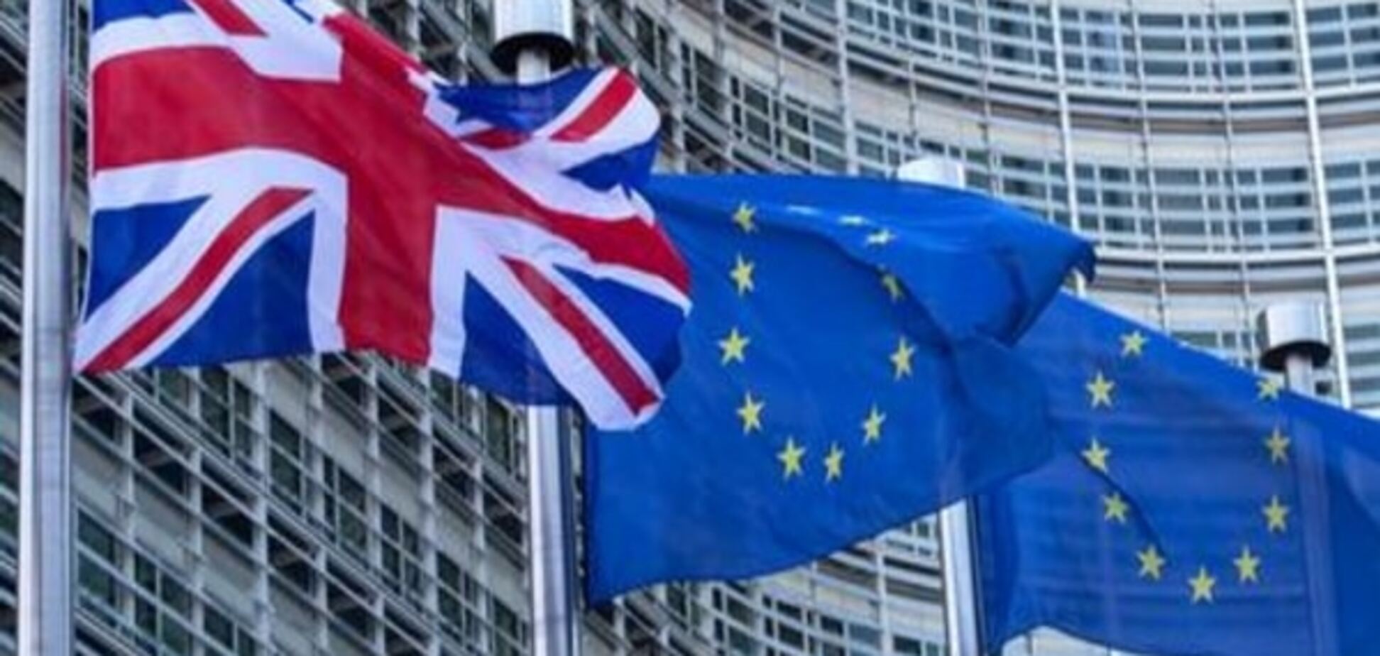 Brexit: угроза выхода Великобритании из ЕС обваливает курс евро