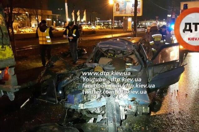 Ночь трагических аварий: в Киеве произошло два страшных ДТП. Фотофакт