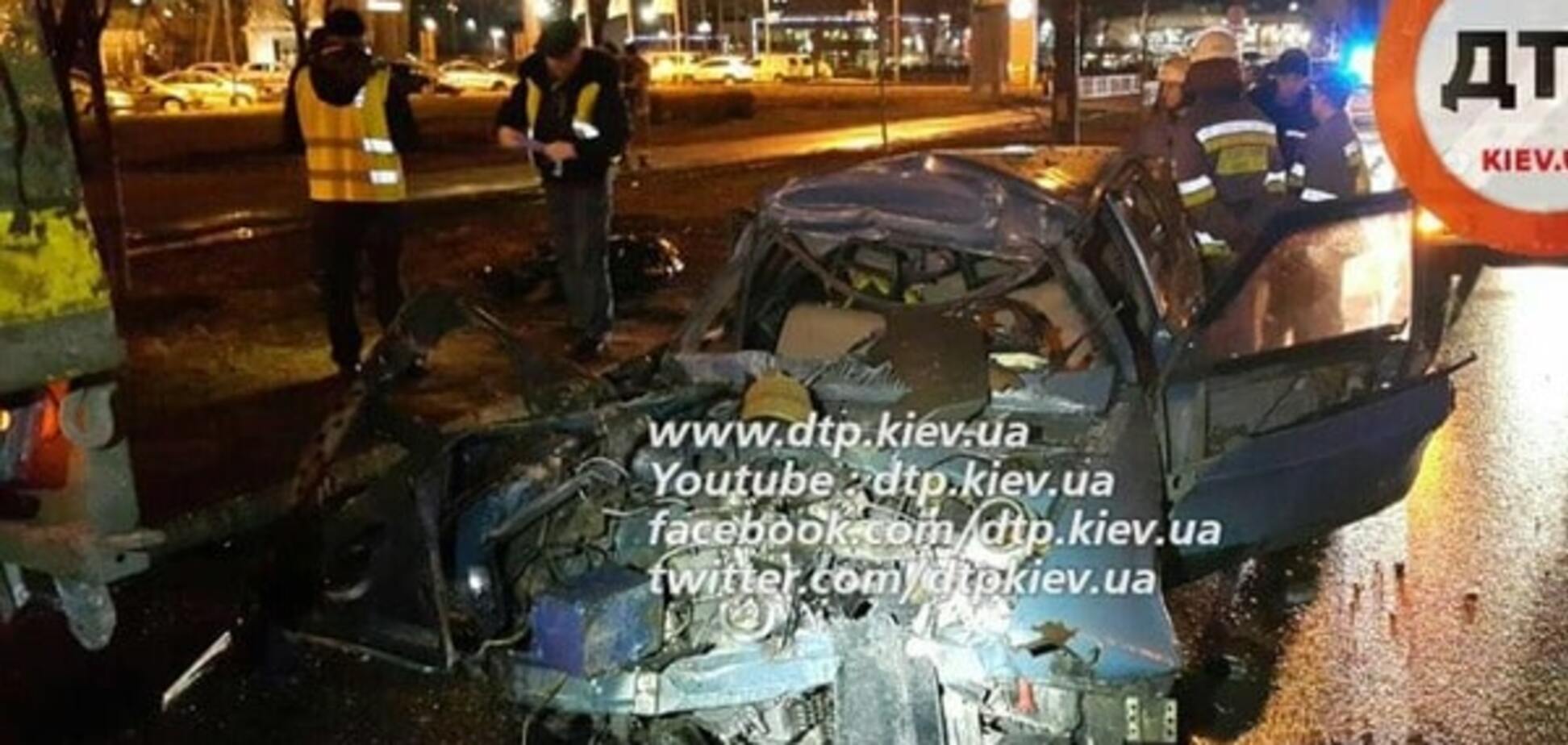 Ночь трагических аварий: в Киеве произошло два страшных ДТП. Фотофакт