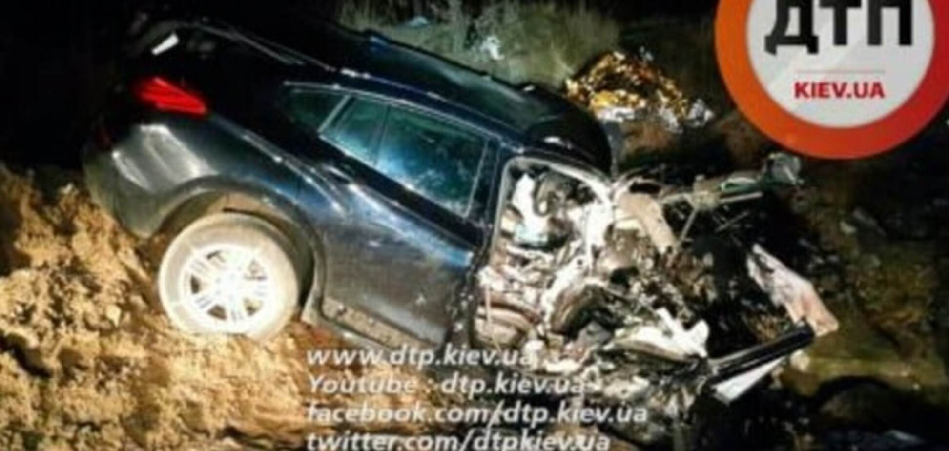 У Києві четверо молодих людей розбилися на BMW: подробиці смертельної ДТП