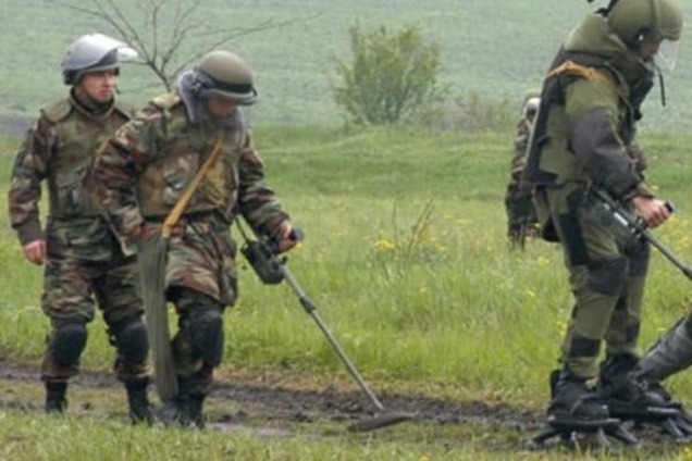 Украина попросила международных экспертов помочь разминировать Донбасс