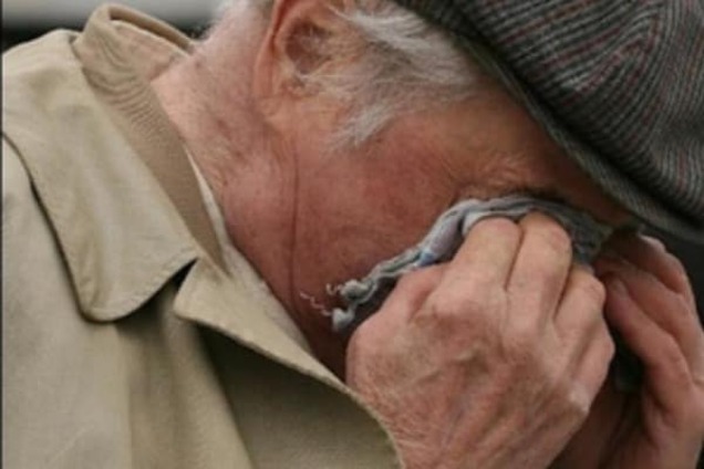 Трое харьковчан избили одинокого старика ради наживы в 1,5 тыс. грн