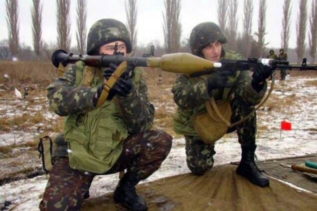 Терористи перервали тишу на Луганському напрямку