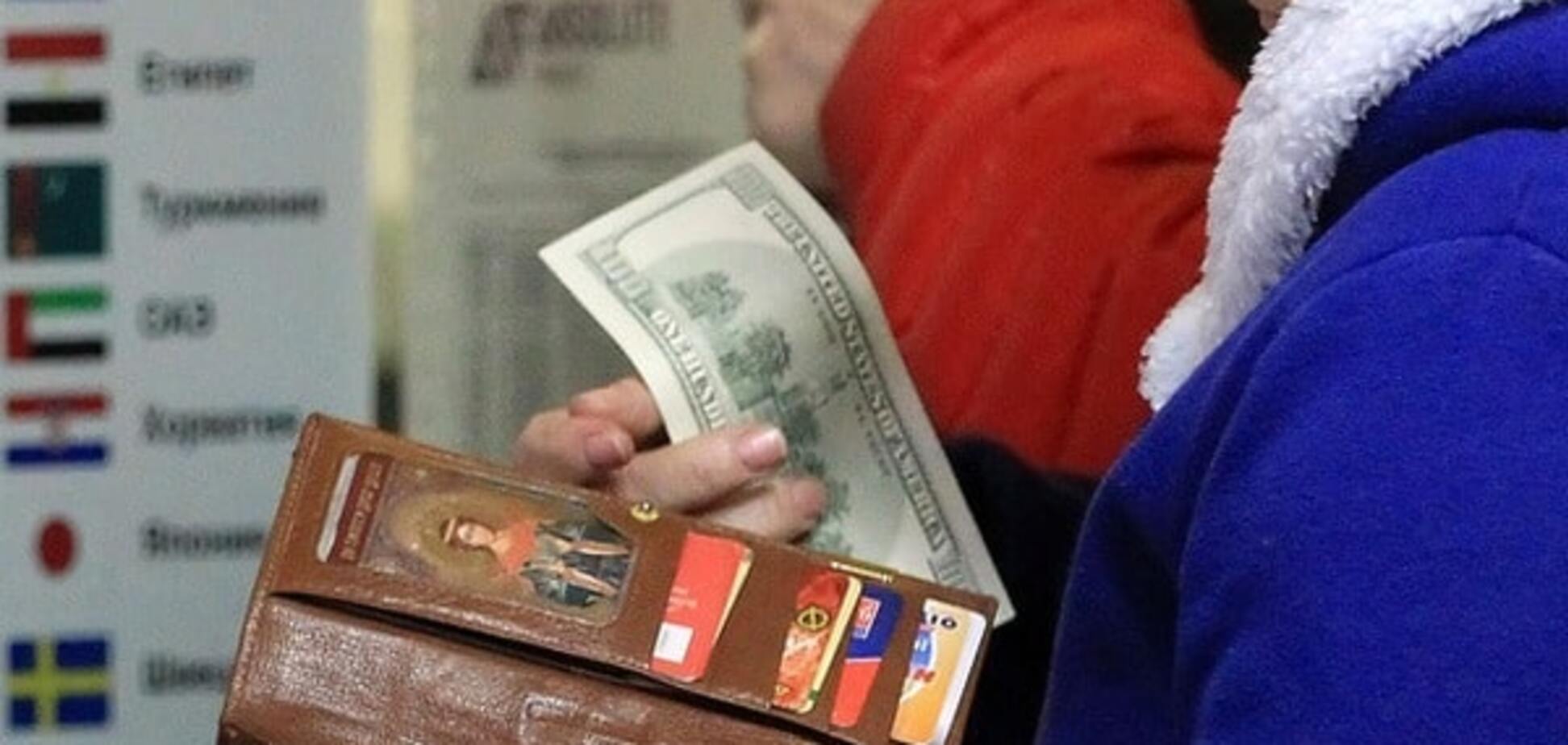 Весняний курс: економіст розповів, що прийде на допомогу гривні