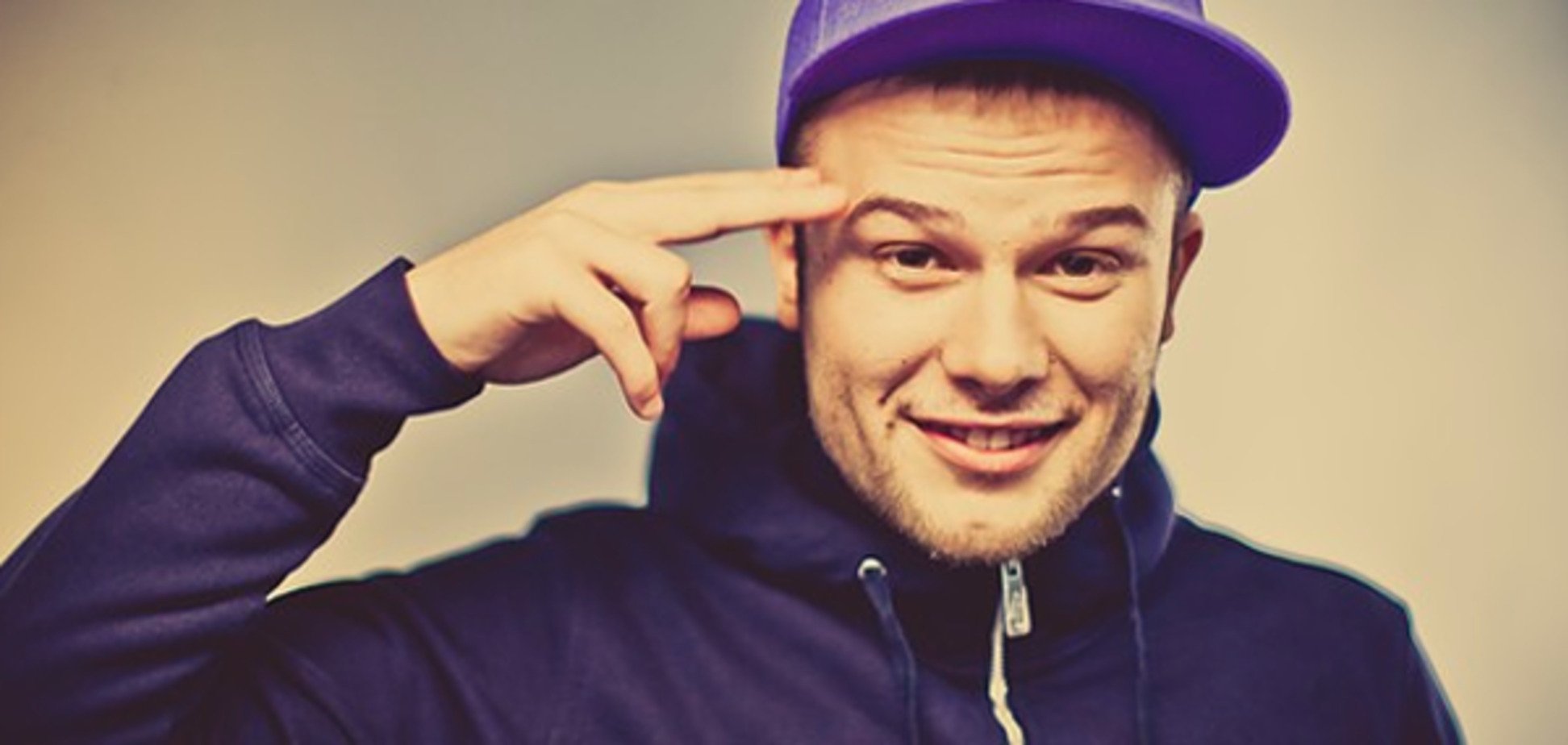 Концерт отменяется: популярного белорусского певца не пустили в Украину. Фотофакт