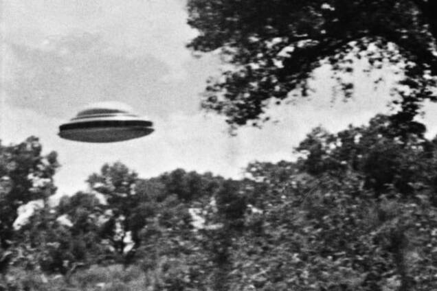 Опубликованы архивные фото НЛО, сделанные в США в 50-х годах