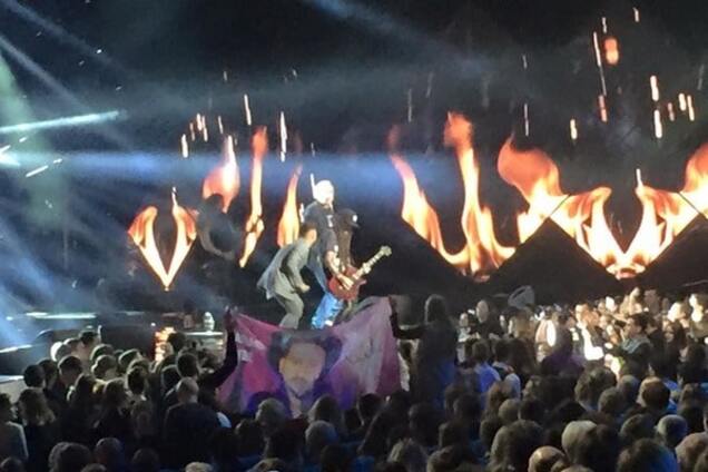 Монатик и Green Grey устроили огненное шоу на премии YUNA-2016