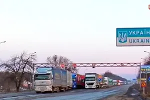 Национальная полиция показала маршруты, которые открыты для фур из России