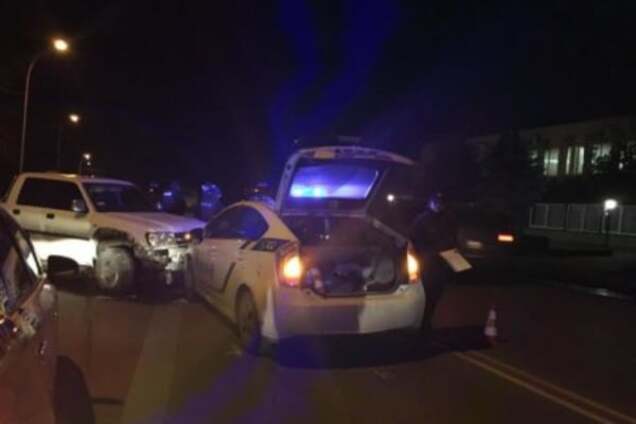 Взял покататься: в Ужгороде пьяный водитель устроил 'голливудскую' погоню с полицией. Опубликовано видео