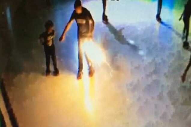 Электронная сигарета покалечила англичанина: шокирующие фото и видео