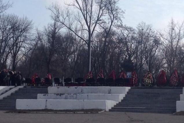 'Мы бессильны': в Харькове Кернес расплакался на похоронах Димента