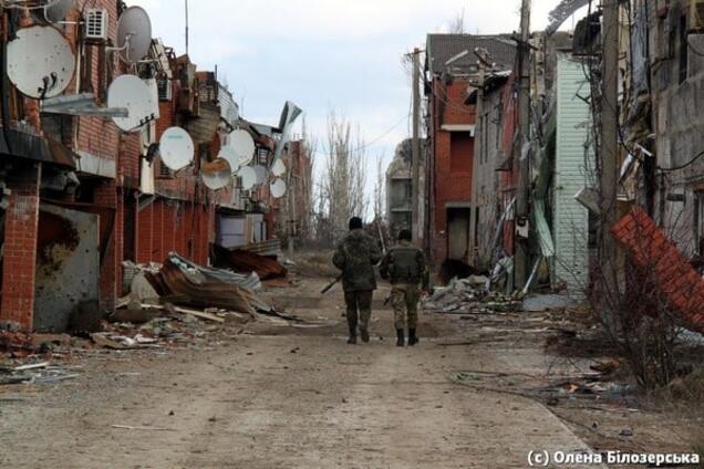 Постапокалипсис в Широкино: обнародованы фото оставленного террористами поселка