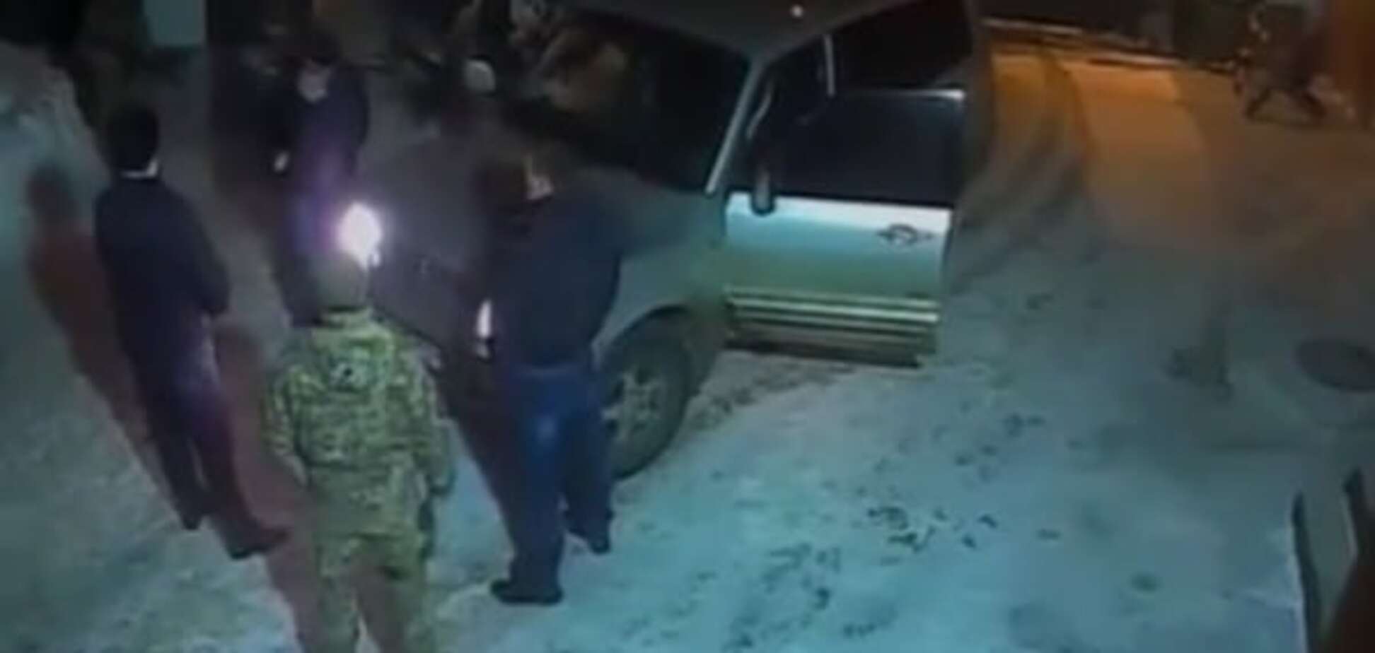 В Одессе пьяные моряки пытались прорваться на базу ВМС: опубликовано видео