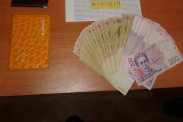 У Слов'янську на хабарі спіймали п'ять поліцейських