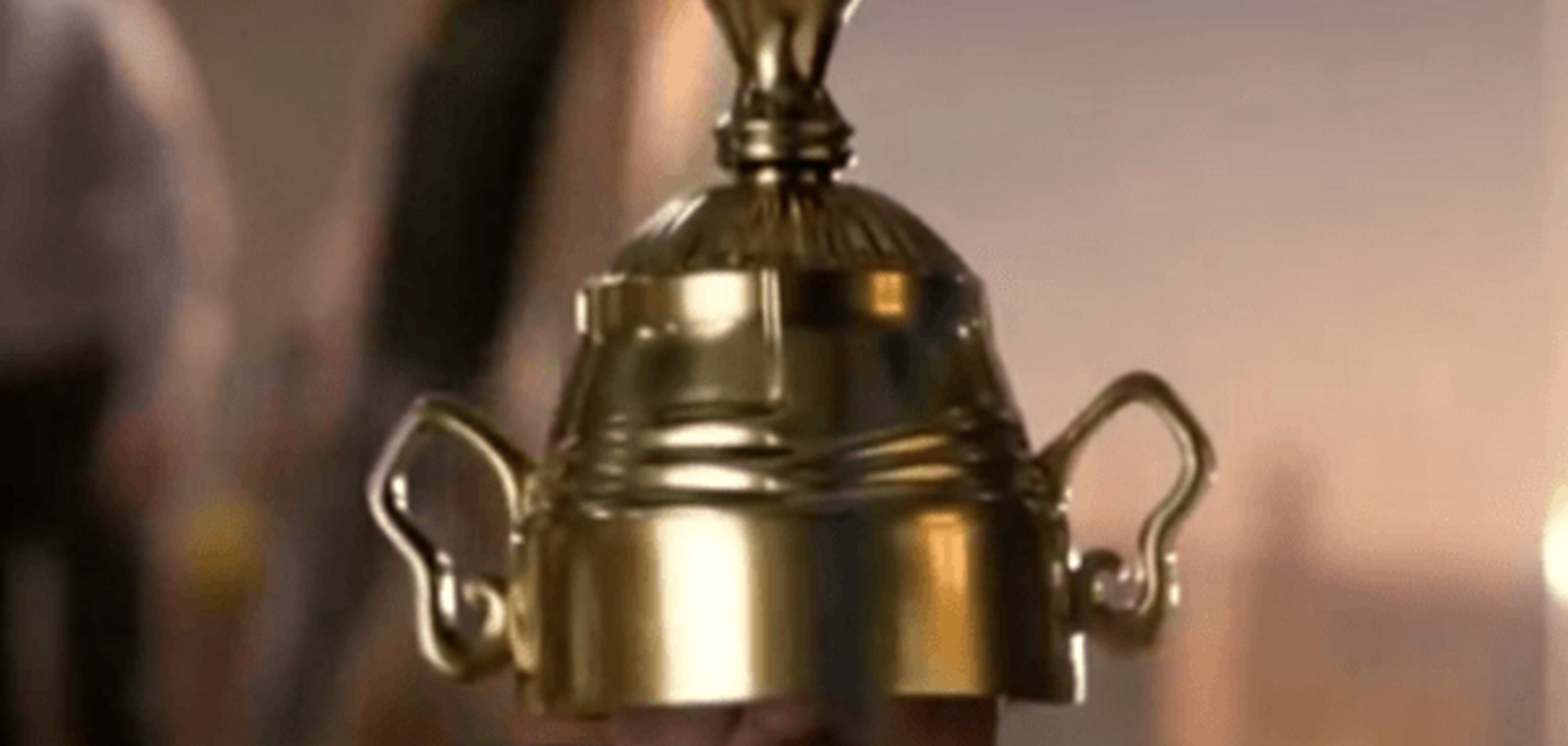 Месси ради горсти картошки поиздевался над легендарным футболистом: видео экзекуции