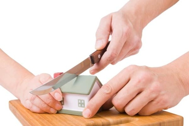 Яблоко раздора: украинцев могут обязать к выкупу недвижимости у совладельцев