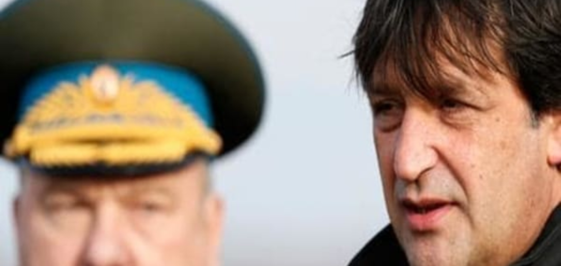 Сербського міністра оборони звільнили за сексистський жарт щодо журналістки