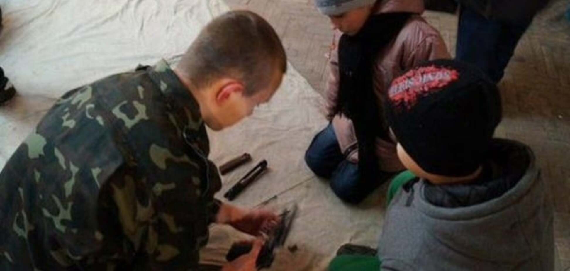 Промывка мозгов: в 'ДНР' детей готовят к вечной войне