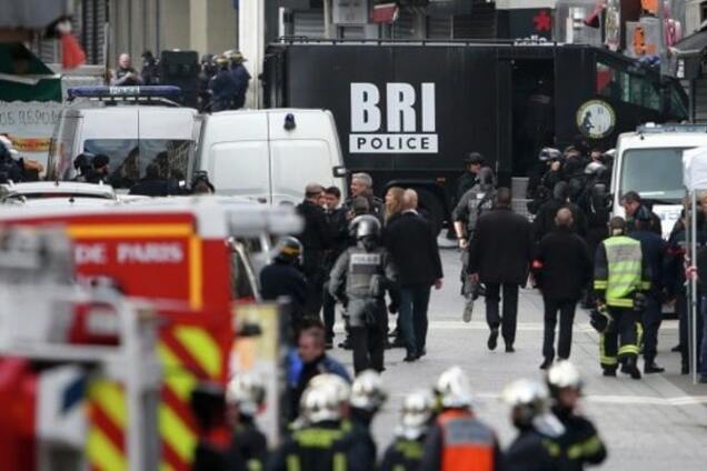 Организатор терактов в Париже прибыл в ЕС как беженец – СМИ