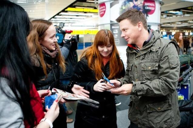 Дмитрия Комарова отправили в Гималаи с салом и вишиванками