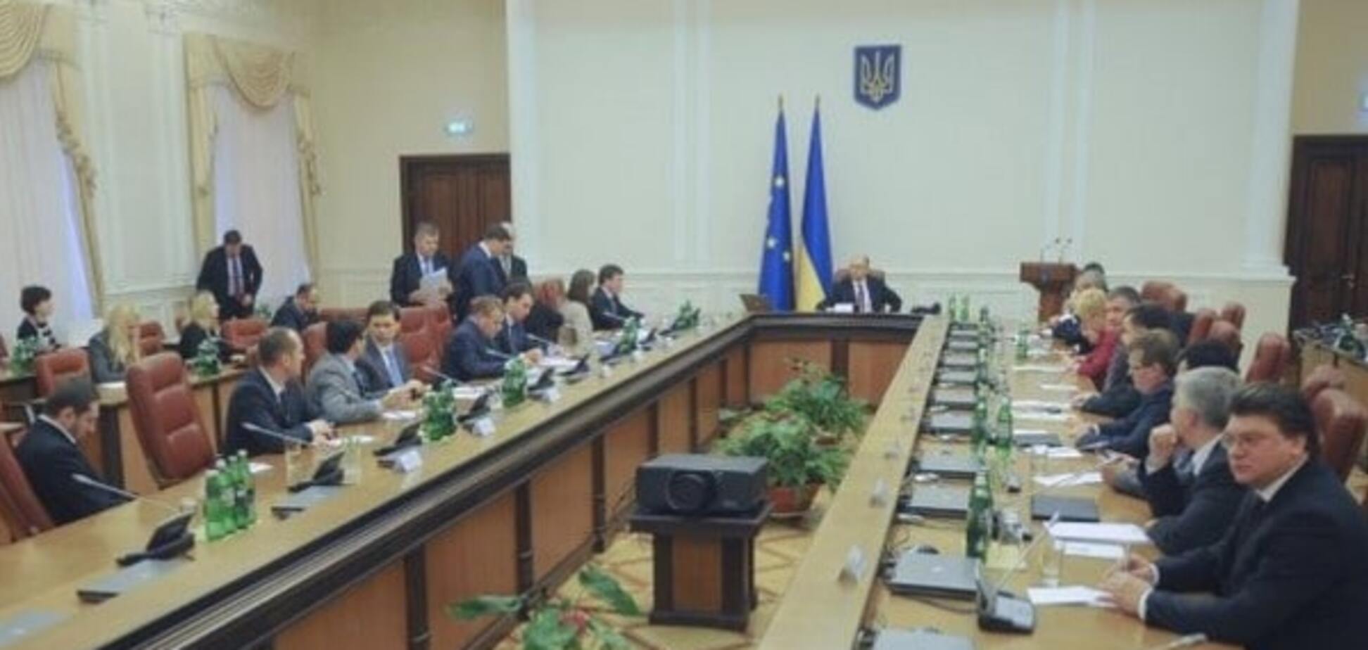 Кулю в лоба Яценюк тоже отозвал?