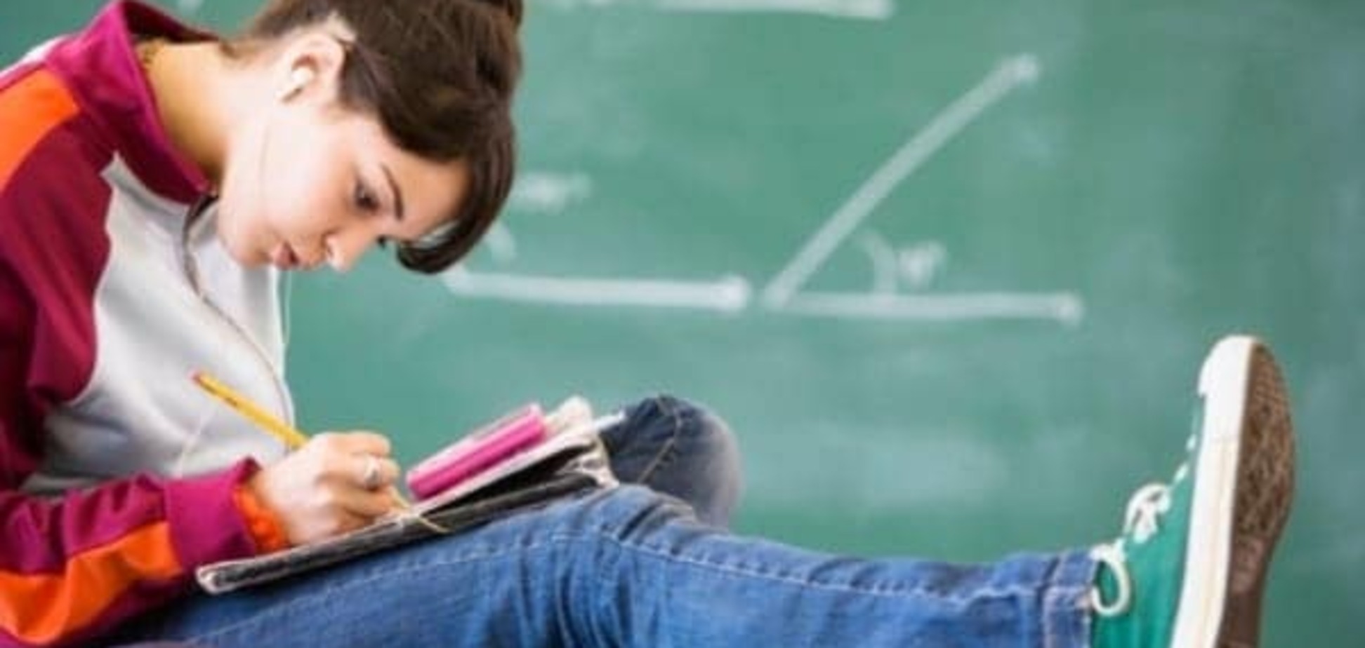 На оценки детей в школе влияет депрессия их родителей - ученые