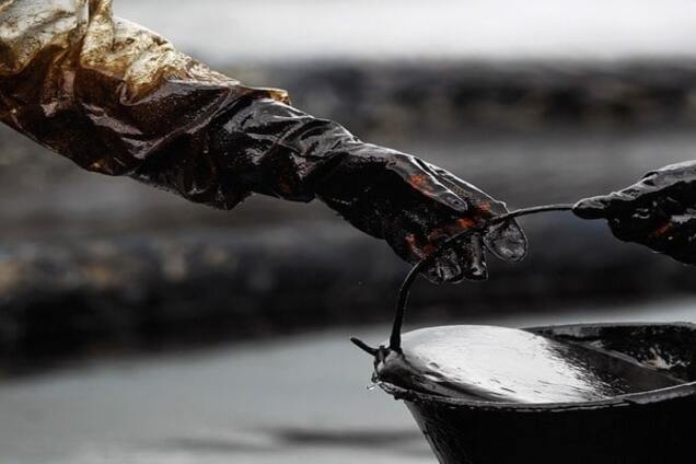 Обама предложил ввести налог на нефть