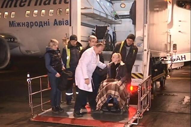 После ужасного ДТП: волонтер Яна Зинкевич вернулась домой