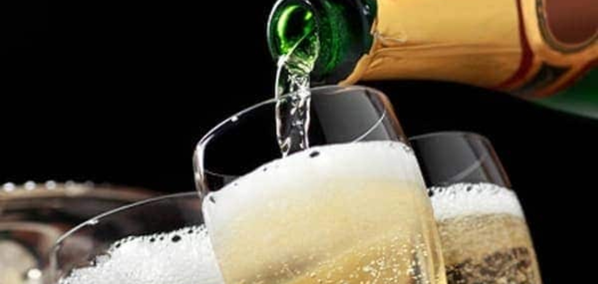 Шампанское помогает сохранить здоровье мозга – ученые