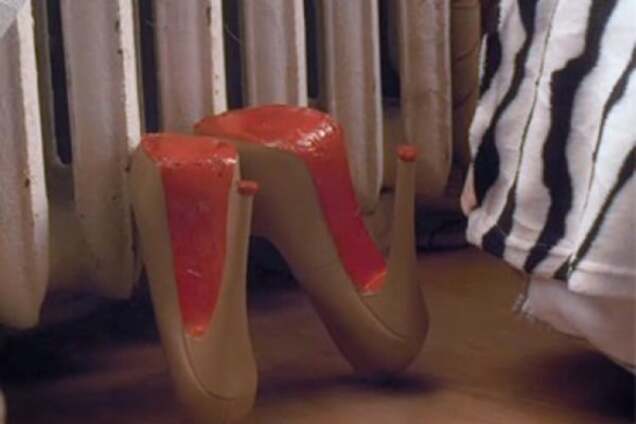 В сети высмеяли Путина на 'лабутенах'