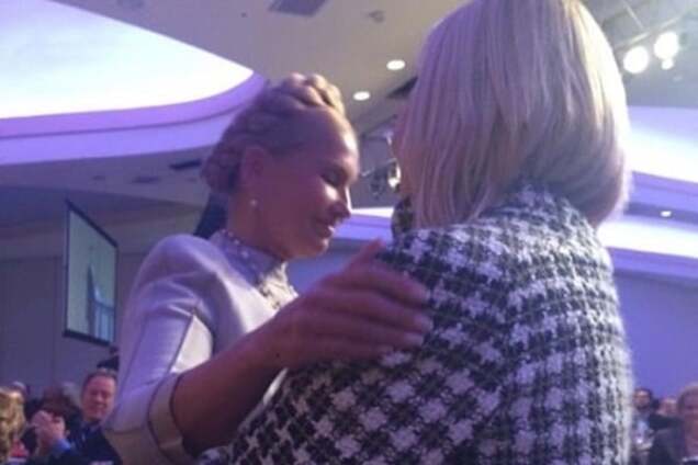 'Сдавили слезы': Герман рассказала о 'сестринских' объятиях с Тимошенко