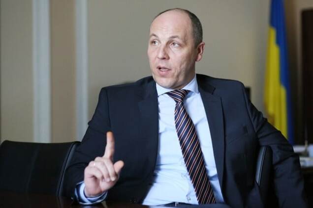 Досрочных выборов и отставки Яценюка в 2016 году не будет - Парубий